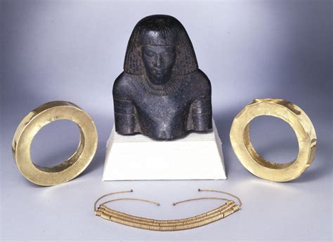 All That Glitters: Gold Jewelry in Ancient Egypt | DailyArt Magazine