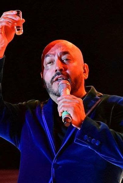 Lupillo Rivera Detiene Concierto Por Problemas De Salud Estilo Musa Celebridades