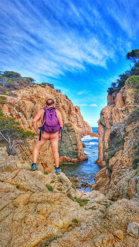 World Naked Hiking Day Travel Naked Couple
