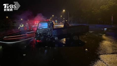 國道5車連撞起火！駕駛疑精神不濟釀禍 整車燒成火球