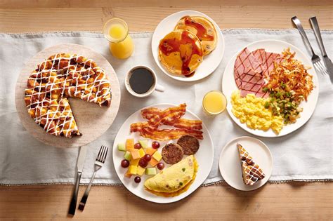 Golden Corral Breakfast Menu with Prices & Hours 2025
