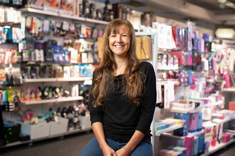 Sex Shop Finlandin pitkä kokemus näkyy asiakaspalvelussa ja valikoimassa