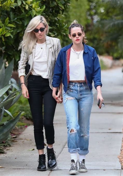 Kristen Stewart With Her Girlfriend Dylan Meyer - Los Angeles 05/11/2021 • CelebMafia