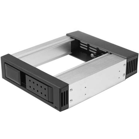 Startech To Drive Hot Swap Bay Hsb Satsasva Zoro