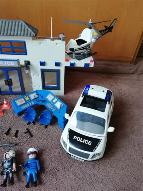 PLAYMOBIL CITY ACTION Police Station 9372 Car Helicopter EUR 21 03