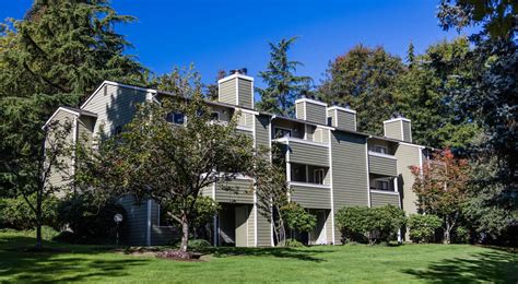 Redmond, WA 1 & 2 Bedroom Apartments near Downtown | Skyline Redmond