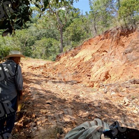 Urgen Vecinos De Comunidad Serrana De Atoyac Restablecer Vialidad