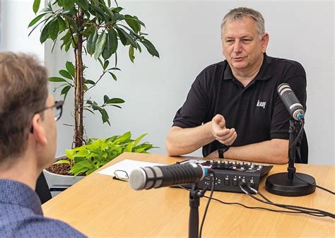 Knauf startet Podcast HörBar Expertentipps für Ohren