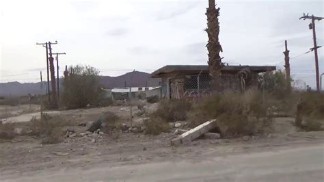 Salton Sea Exploration Of A Nearly Abandoned Creepy Ca Town Youtube