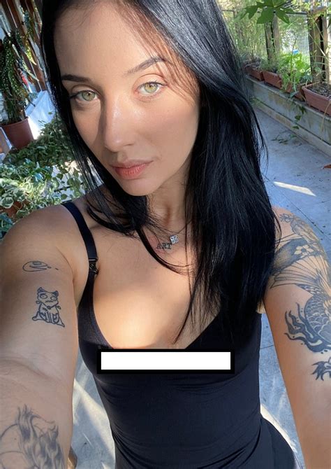 Forumophilia PORN FORUM Hot Teen Gets ANALized Hard By Famous Man