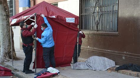 Un Hombre En Situaci N De Calle Con S Ntomas De Coronavirus Muri En