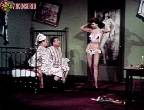 Naked Bettie Page In Striporama