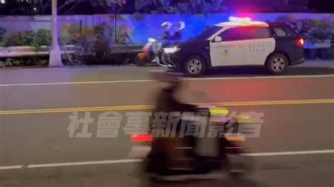 當警塑膠？壽山少年警車前大耍「猴技」挑釁 下場超母湯│猴子│屁孩│高雄壽山│tvbs新聞網