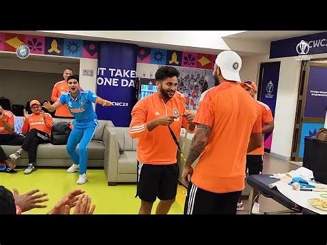 Best Fielder Award By Kl Rahul Virat Kohli And Shubman Gill Hot