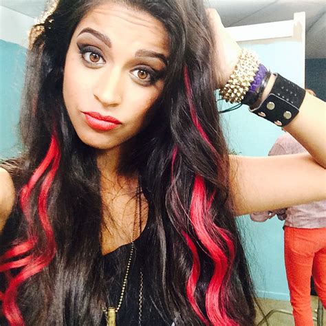 18 Pictures Of Youtube Superwoman” Lilly Singh Peanut Chuck