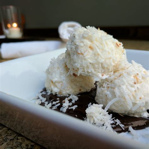 Saint Lawrence Gridiron - New dessert special: Amy's Toasted Snowballs