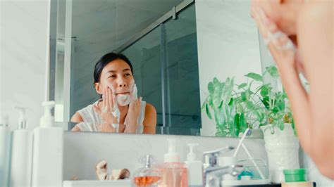 dermatologists recommended face wash 10