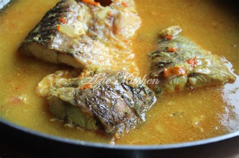 Masak Tempoyak Ikan Kelah - Azie Kitchen