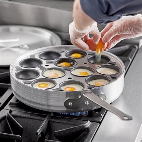 Choice 12 Cup Egg Poacher Set Includes 12 Non Stick Cups Inset