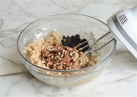 Oatmeal Brown Sugar Cookies With Raisins And Pecans