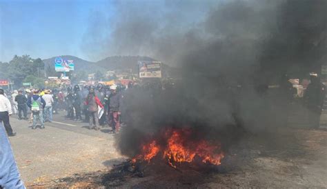 Carretera México Toluca Comuneros bloquean la autopista México Toluca