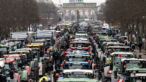 Bauern Protestieren In Berlin Gegen Sparpl Ne Der Ampel Regierung