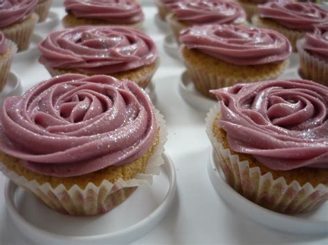 Sugar Lumps Confectionery Miniature Rose Cupcakes