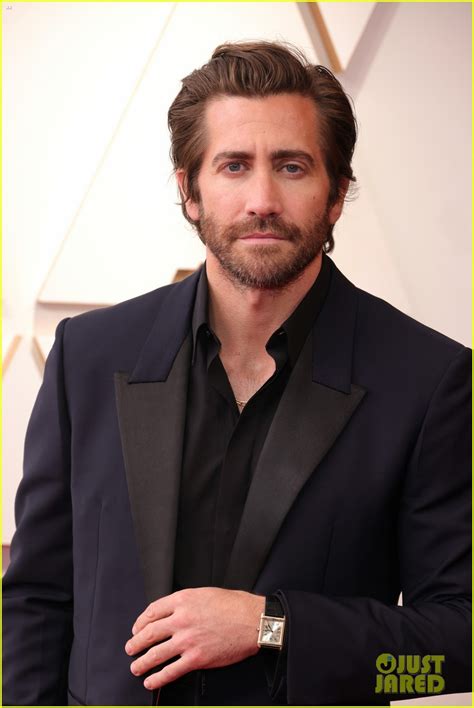 Jake Gyllenhaal Supports Big Sister Maggie Gyllenhaal at Oscars 2022 ...