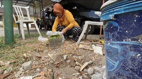 Kurangi Sampah Hingga 64 7 Ton Gerakan Mbah Dirjo Kian Diminati