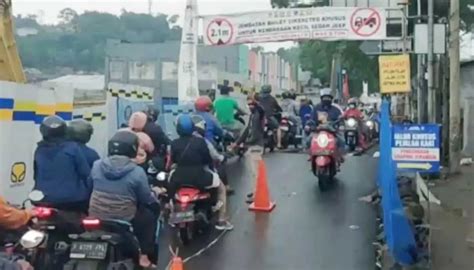 Jangan Lupa Jembatan Cikereteg Sukabumi Bogor Ditutup Total Mulai