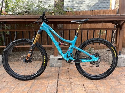 2018 Yeti Beti SB5 LR Turq X01 Race W Carbon Wheels For Sale