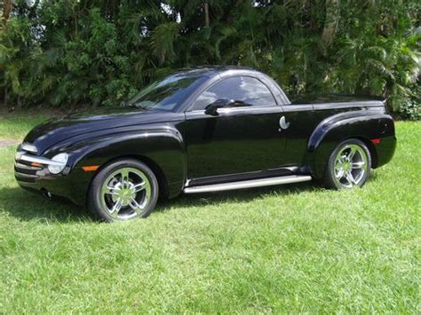 Buy Used 2005 Chevrolet Ssr Base Convertible 2 Door 60l In Hollywood