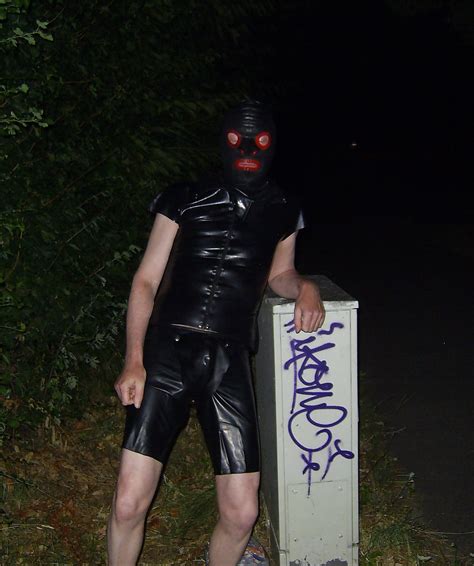 Rubber Gummi Outdoor Porn Pictures Xxx Photos Sex Images Pictoa