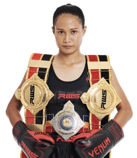 12 Best Female Muay Thai Fighters of All Time