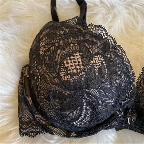 Victorias Secret Black Lace Bra 32d Lightly Depop