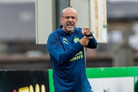 Psv Trainer Peter Bosz Gaat Met Een Goed Gevoel Terug Naar Nederland