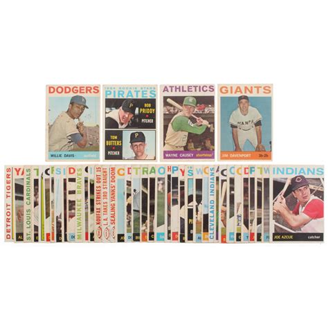 Lot Of Topps Baseball Cards With Willie Davis Wayne