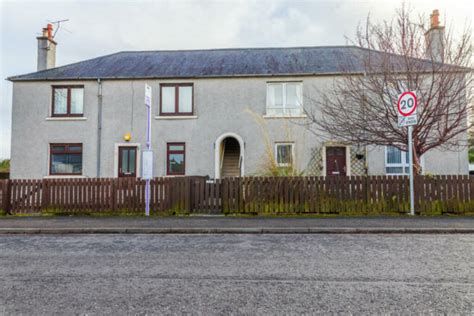 3 Bedroom Flat For Sale In Bruce Gardens Inverness Iv3 5ez Iv3