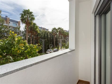 Apartamento T3 à venda em Carcavelos Centro Carcavelos e Parede