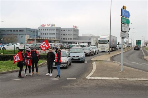 Retraites Nouvelle Mobilisation à Sablé Sur Sarthe La Circulation