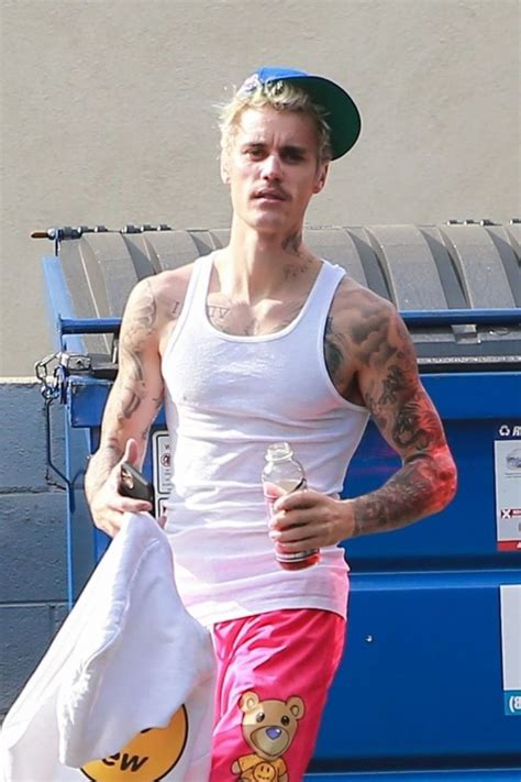 Justin Bieber Looks Unrecognizable While Treating Lyme Disease