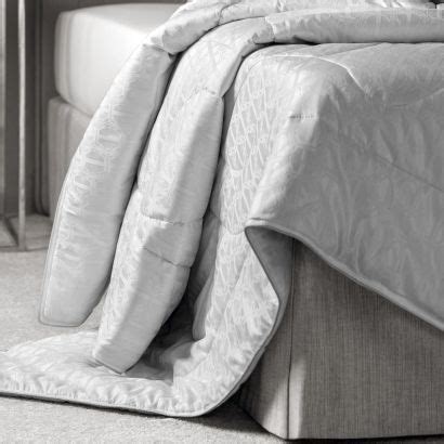 Comforters : buy online at the best price | TOGAS