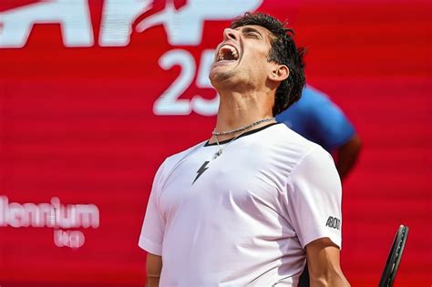 Christian Garin Cae Ante Hubert Hurkacz Y Se Despide Del ATP De Estoril