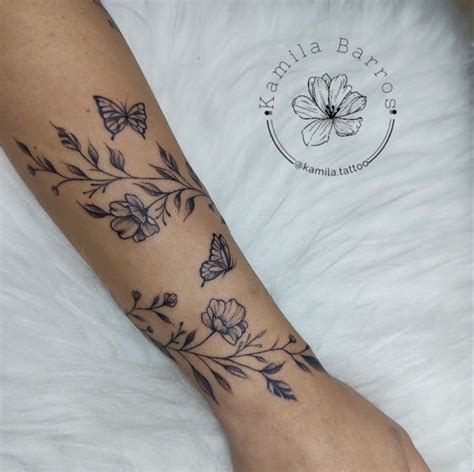 Tatuagem Feminina Delicada Flores Kamila Tattoo Discreet Tattoos