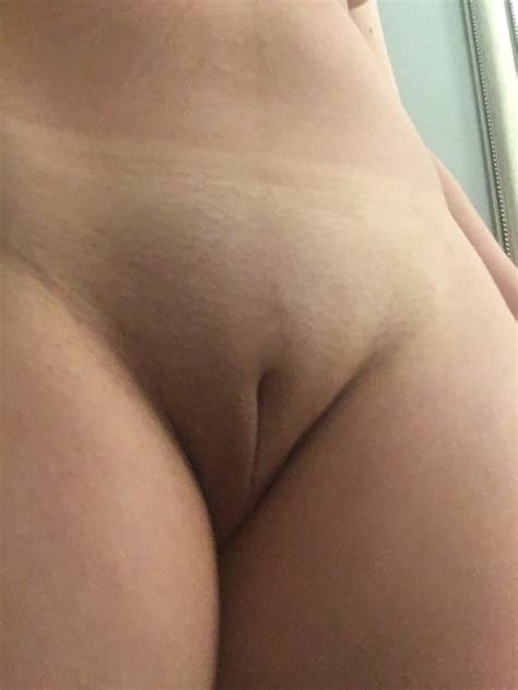 I Love Big Labia But Shaved Innies Are A Huge Turn On Too Porn Pic