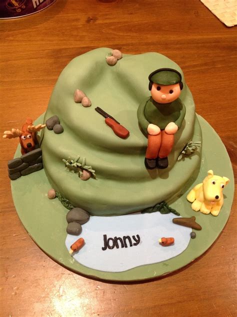 Hunting Birthday Cake