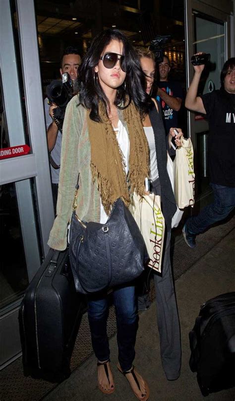 Selena Gomez Solid Scarf Celebrities Style