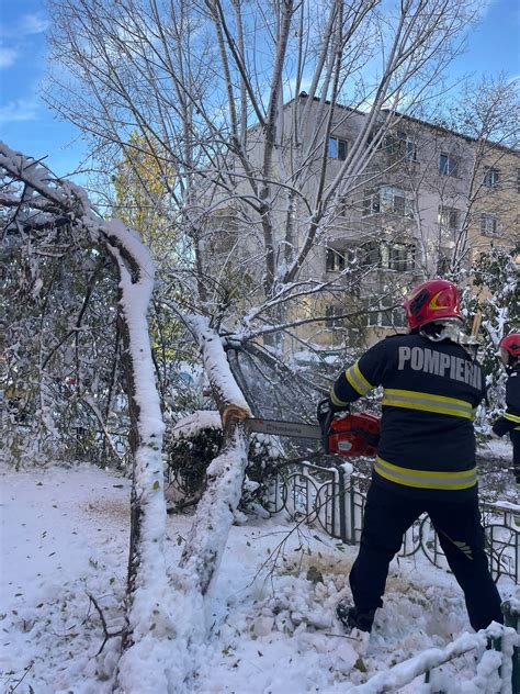 Peste 35 000 de persoane din județul Tulcea au rămas fără curent