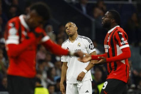 Choc En Ligue Des Champions Le Real Madrid Sincline Domicile