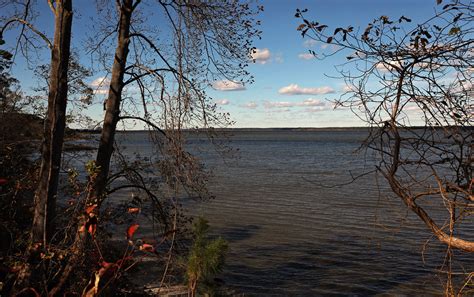 Colonial Parkway | Fall colors begin to emerge along the Col… | Flickr